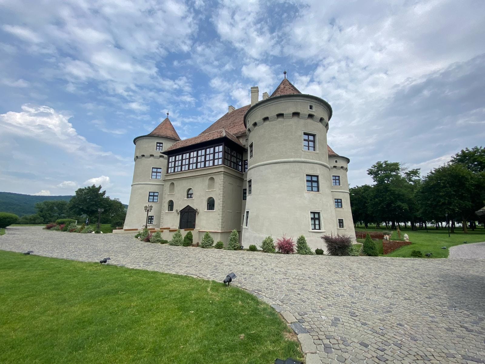 3 castele unde te poți caza în România pentru o experiență regală