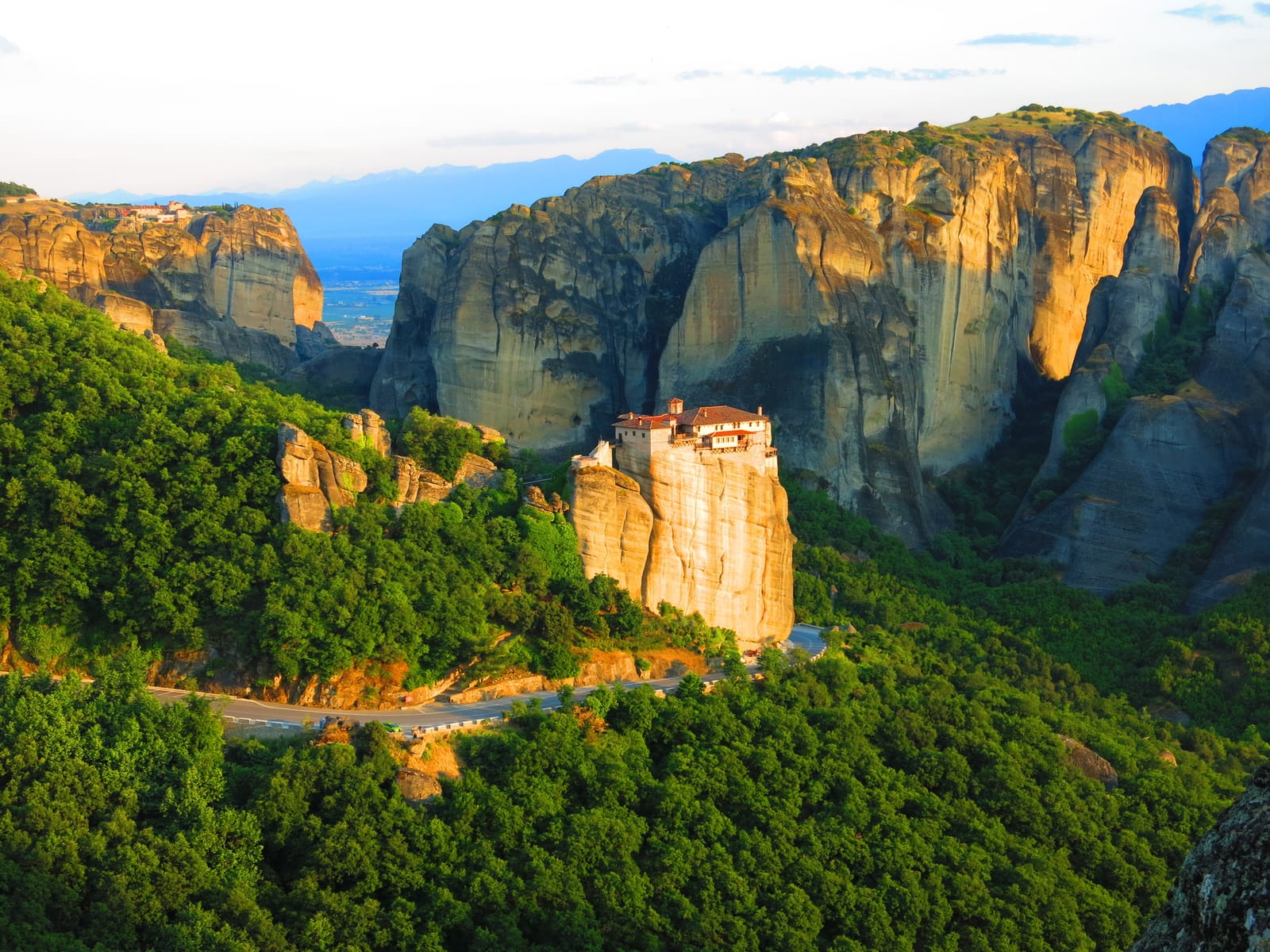 Meteora: Tot ce trebuie să știi înainte de a o vizita!