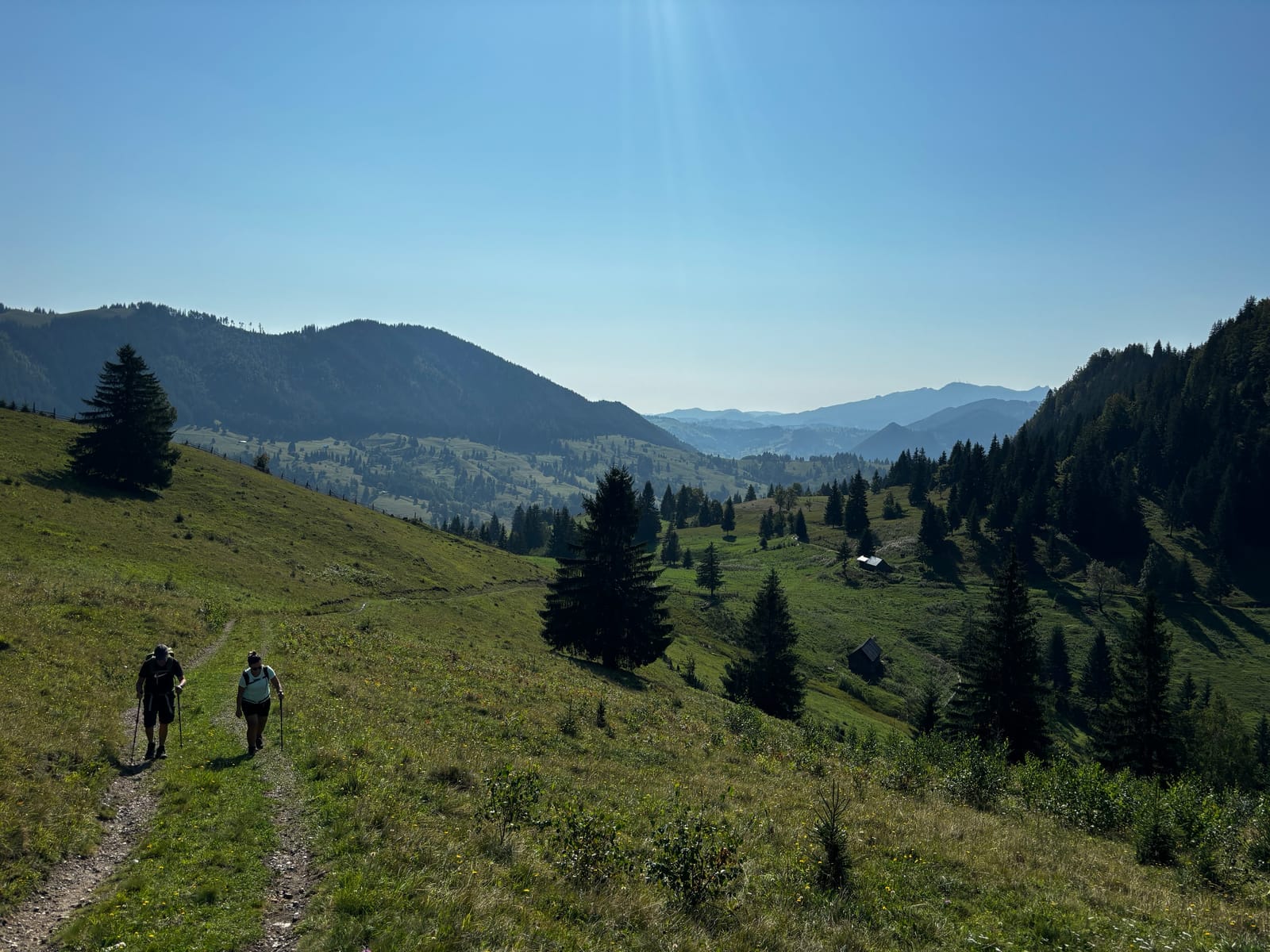 Descoperă Bucovina la pas prin Via Transilvanica!